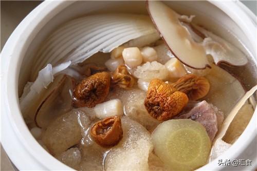 花胶鲨鱼骨汤的做法 2026年花胶鲨鱼骨骨汤的功效