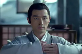 中国“作揖礼”，到底是两掌交叠？还是掌拳交叠？很多人都搞错了图片