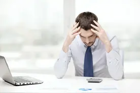 热衷开会，打卡坐班，几十种职场大笨蛋，来看看你遇到了几个图片
