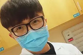 如果没参加《明日之子》，毛不易可能是在某家医院里边唱歌边打针图片