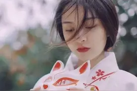 心甘情愿给男人当情人的女人，一般都有3个特征！图片