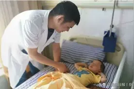 家有萌娃要当心！岳阳一岁小男孩被厕所疏通剂灼伤图片