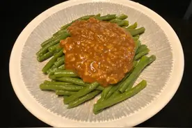 汕头传统沙茶酱，凉拌湖北长豆角，夏季的清爽美食图片