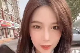 有种尴尬叫做“辈分差”，外甥女去幼儿园接舅舅，被门卫当孩子妈图片