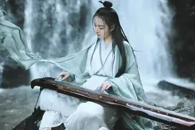 100首古琴曲告诉你——弹古琴的女人，到底有多迷人？图片