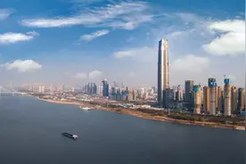 齐聚武汉新地标，百名网媒总编感慨：武汉正在书写新的传奇图片