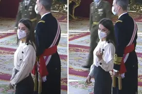 48岁西班牙王后新年首秀，冰点天气仍光脚，打手势叫随从很霸气图片