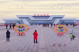 平顶山高铁站：为何远离城区？如何破解难题？图片