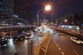 《你的答案》穿过黑暗终将迎来黎明图片