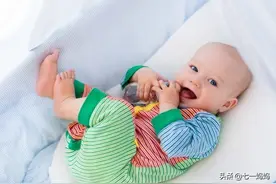 总想换款好奶粉给娃？当心转奶中的三大误区坑了娃，附转奶小窍门图片