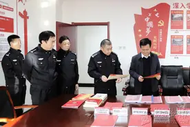 刘春林深入公安局调研指导图片