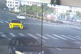 云霄县公安交警铁拳出击 非法改装车被“打回原形”图片