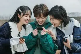 国综《屋顶上的女孩》暖心治愈，强烈推荐图片