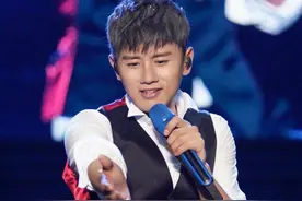 明星录综艺频繁受伤，杨颖手骨折、张艺兴晕倒，有3位再没站起来图片