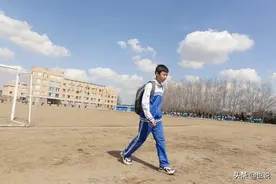 “幸福是爸爸还能吃我做的饭”，长春16岁男孩一句话看哭无数人图片