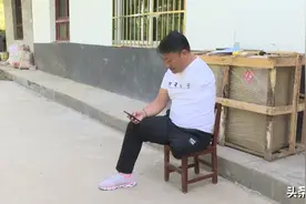 单臂单腿“走华山”成网红，他用坚毅的人生态度活出自己的精彩图片
