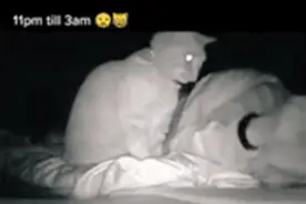 女孩睡着后被猫打了4个小时，但小猫咪可能没什么坏心思图片
