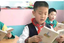 孩子成绩不理想不是读书的料？别急着下结论，有仨表现的娃后劲足图片