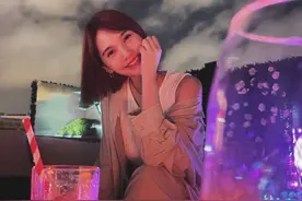 杨丞琳陈妍希阿Sa小聚，三大冻龄女神罕同框，同款娇羞甜笑超少女图片