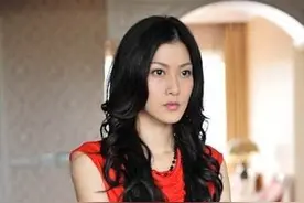 37岁李彩桦与富豪老公离婚，自曝没有第三者，长期分隔两地所致图片