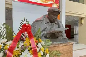 铁人中学新址铁人像落成图片