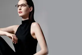 美国美女明星安妮·海瑟薇图片