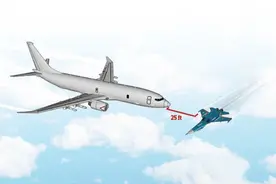 彪悍！苏35倒飞拦截美军侦察机，最近时只剩7米，差点机毁人亡！图片