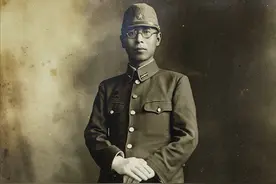 图说侵华日军的单兵装备：制服图片