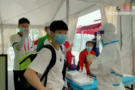 全运会迎来大牌日！朱婷领3大奥运冠军抵达，孙颖莎+张雨霏很可爱图片