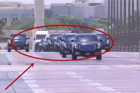 中东富豪护卫队，清一色GMC越野车，数量超10台，车主坐迈巴赫图片