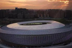 璀璨夺目！速来围观成都凤凰山体育公园“灯光秀”图片