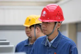 驻守戈壁  电送华中——记国网甘肃省电力公司劳动模范李宁瑞图片