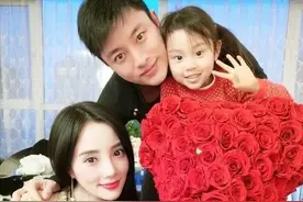和贾乃亮疑似复合？李小璐分享视频心事重重，神情悲伤妆容哭花图片