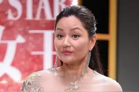 49岁瞿颖中年发福，被嘲“又黑又壮”，女星想自然老去有多难？图片