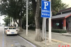 武汉要不要新增这些停车位？有人说好，有人说没必要图片