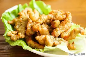 炸酥肉调面糊，别用面粉生粉，川菜厨子教你做法，又酥又香还入味图片