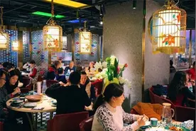 广东一家开了30多年的老字号餐厅，每次排队2小时，人均不到50元图片