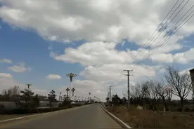 葫芦岛蓝天白云，龙湾公园我在等你！图片