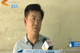 游泳馆开业半年就关门，会员衣服被搬走，170多人受损失图片