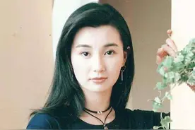 56岁张曼玉瘦到脱相，穿黑衣黑裤完全没有气场，女神老了让人心疼图片