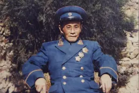 一腔热血洒疆场 三代从戎写忠诚图片