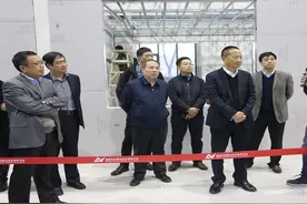 中国重燃集团董事长束国刚一行到访国家材料服役安全科学中心图片