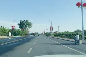 石家庄这个免费参观的火车头，游船，骑马，带娃，平时游客很多图片