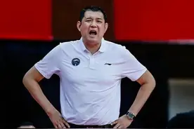 分崩离析的男篮“山东五虎将”，巩晓彬世界里的兄弟爷们儿图片