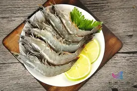 虾线真的很脏吗？虾头里的"虾黄"是虾屎吗？内行才知道的5件事图片