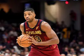 NBA今日交易盘点，涉及5队8人，TT三方交易，施罗德还要大合同图片