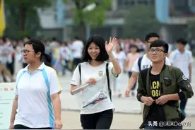 大学生返校后有多惨？“床上长木耳，被子成鸟窝，宿舍变鼠洞”图片