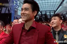 春晚观众席上，“照妖镜”镜头下的流量明星，真实颜值一目了然图片