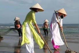 中国把此岛借给越南，却差点被据为己有，今当地人成“特殊种族”图片