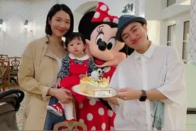 离“七年之痒”还有两年，王祖蓝就变了？图片